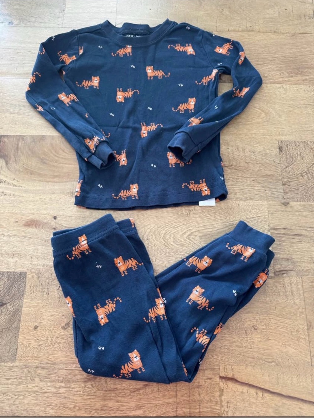 Petit Lem Kids Navy Blue Tiger Print Pajama Set sz 24 months